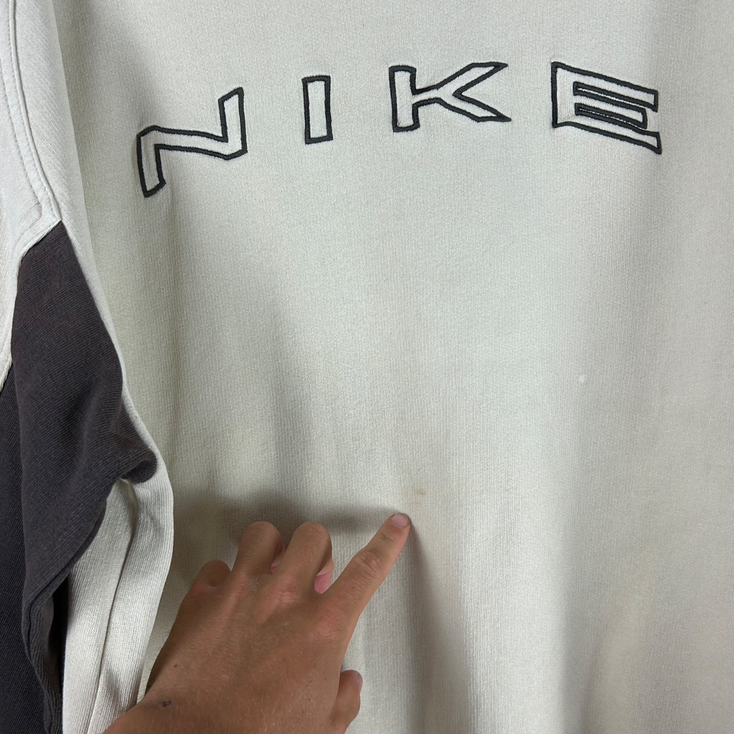 Nike Sweater - Vintage Reborn